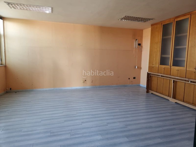 Foto a91979f3-3000-4346-9f87-99d2a0f2e15c. Nau industrial a Cabrerizos