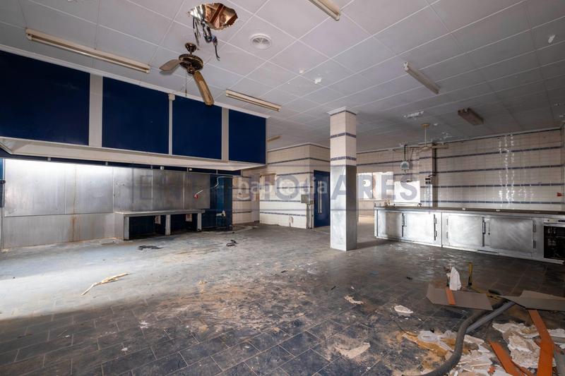 Foto f49bad86-965f-43fc-892a-b874f54e604b. Business premise in Picassent