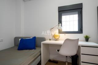 Lloguer Casa a Moncada. Alquiler habitación para estudiantes en moncada. disponible a pa