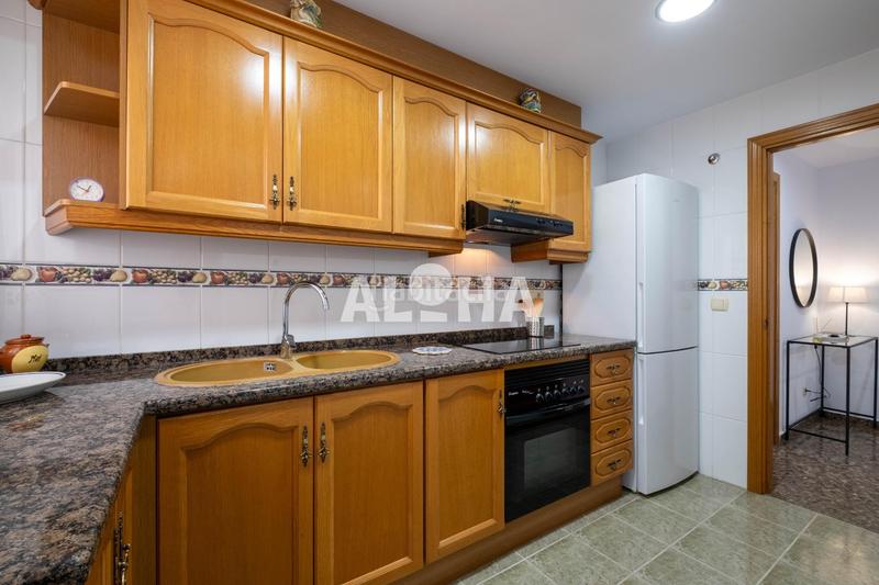 Foto 0a39ad76-fdbf-4283-98f6-8f3572731963. Rent apartment in Moncada