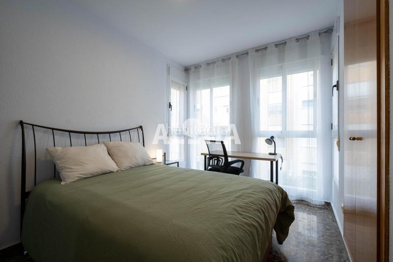 Foto 6bcf2338-04a4-4524-8751-aee26d8733a4. Rent apartment in Moncada