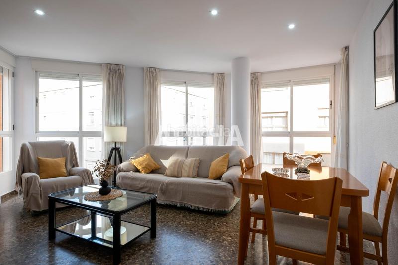 Foto ff9b7ffb-842e-4c82-98b0-1dd893cb4290. Rent apartment in Moncada
