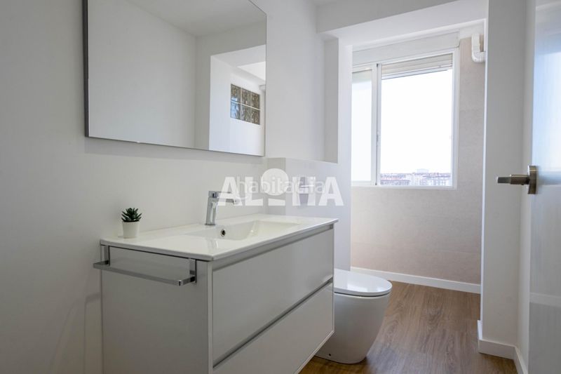 Foto 5d2f1e4f-2551-4aa2-bed4-b722793d4ca2. Lloguer pis a Mestalla Valencia