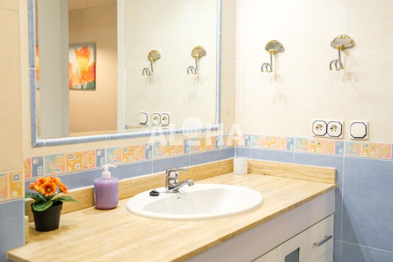 Foto 5bb0589a-d263-49b4-9461-e2d1b11717c9. Lloguer apartament amb aparcament a Moncada