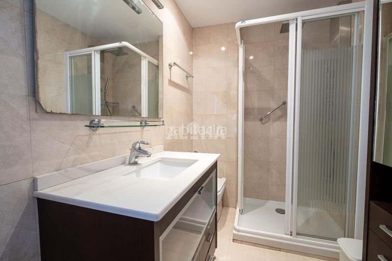 Foto 3477ada8-2678-4971-931c-253ae056a8ec. Rent flat with heating in Gran Via Valencia