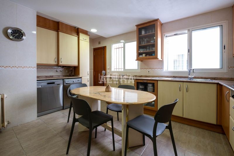 Foto b92928e3-4cb3-4a2d-8744-ed801f29ed67. Rent flat with heating in Gran Via Valencia