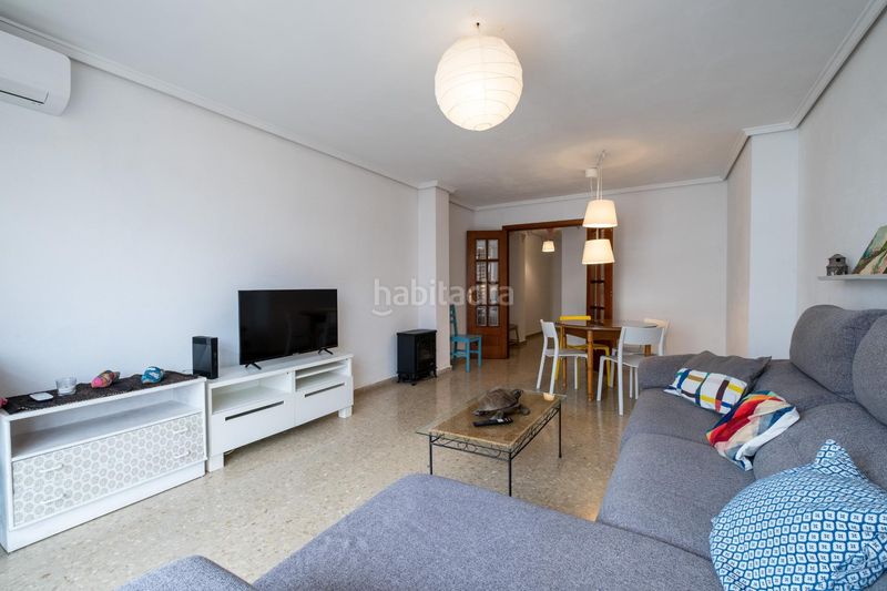 Foto e9dda7cb-10b0-493a-8953-e6cfc2446493. Miete appartement in Moncada
