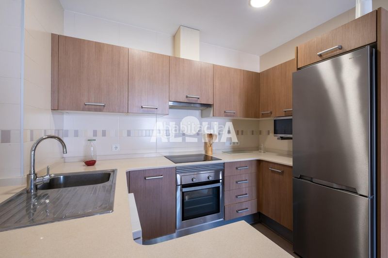 Foto 21940b64-24c7-4266-98ed-375b8330a186. Lloguer apartament amb calefacció a Moncada