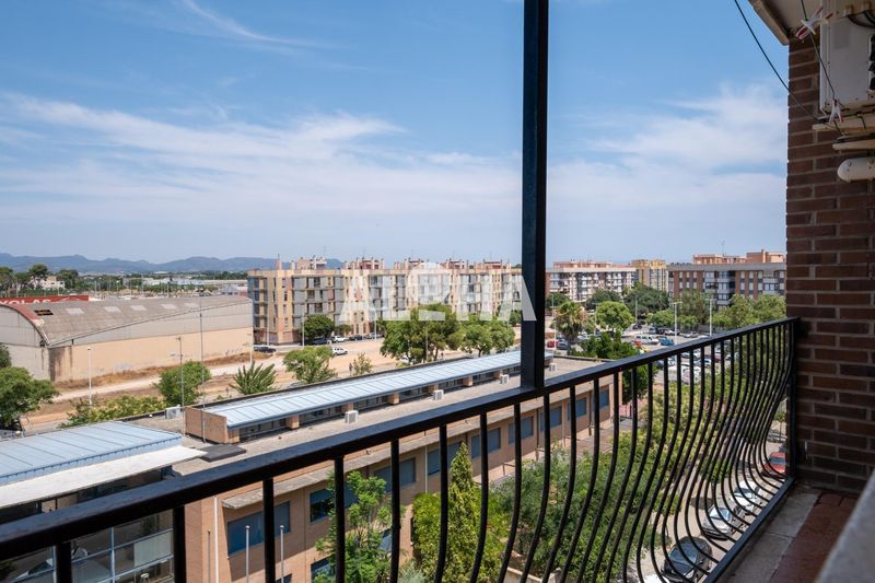 Foto 5341f74a-1c80-4683-b62f-e51cf9170084. Lloguer apartament a Moncada