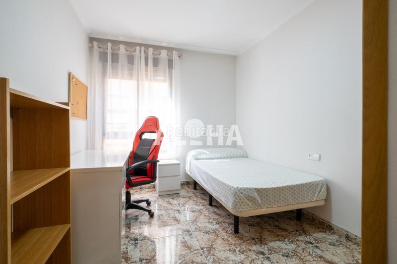 Foto 954a0445-d4e3-42fe-8570-81948448980b. Rent flat in Moncada