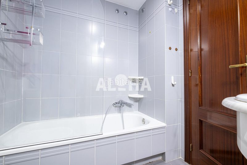 Foto a30bc0b8-3f4a-47ef-8d0e-3868181d0de3. Lloguer pis a Moncada