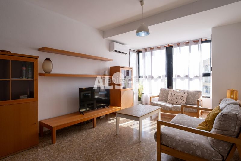 Foto 2a33d4d0-54eb-4e97-acf2-5aa88514daf7. Location appartement avec parking piscine dans Moncada