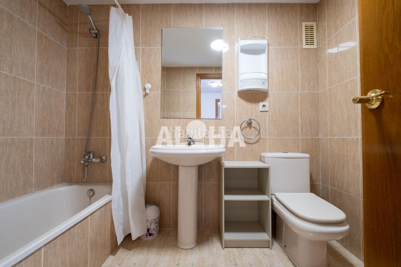 Foto 89682030-ad0b-43a8-bc2b-9a3af816b11c. Location appartement avec parking piscine dans Moncada