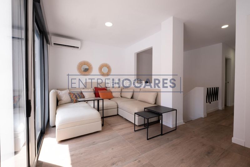 Foto 7dda2e61-b080-4b7d-801c-848949537c0d. Casa amb calefacció a Moncada