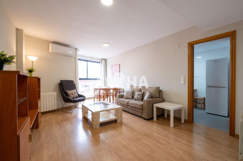 Foto dfb639d5-887f-46c9-92be-9add228aba76. Lloguer apartament amb aparcament a Moncada