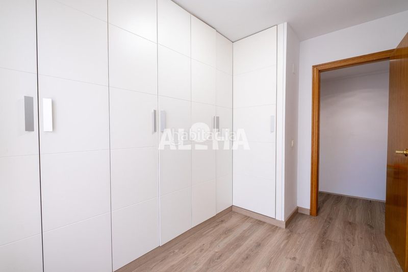 Foto 1545376f-b425-4d77-88cd-fd7c60035aa6. Location appartement avec piscine dans Moncada