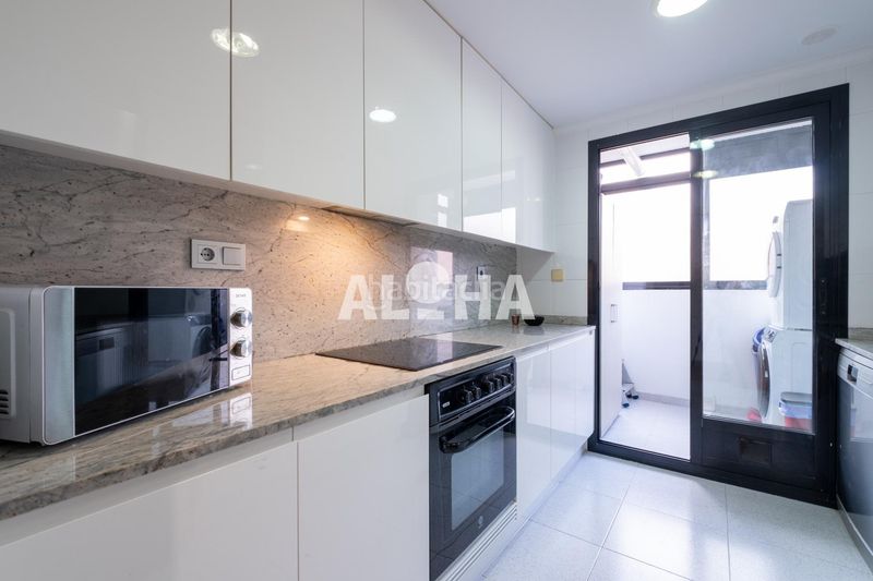 Foto e6bf21ae-f883-4acf-b683-49770c61eb91. Location appartement avec piscine dans Moncada
