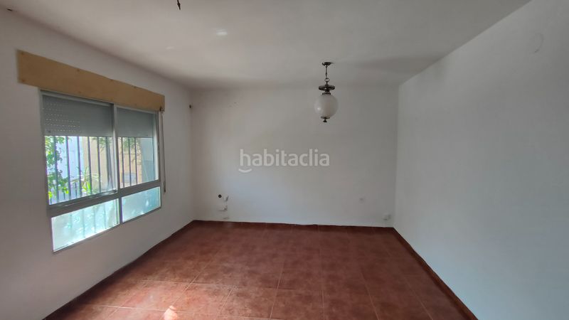 Foto 13b32d74-1c84-40dc-ad7b-6eebbe163312. Casa adossada amb xemeneia aparcament a Ejido Norte Ejido (El)