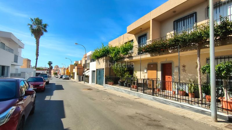 Foto 150461ba-5d32-4c60-8377-392913b61217. Casa adossada amb xemeneia aparcament a Ejido Norte Ejido (El)