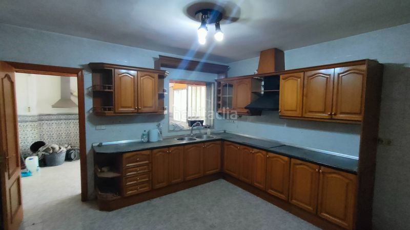 Foto 6b475b43-0a54-4b7b-8ffd-ca08cf64eb62. Casa adossada amb xemeneia aparcament a Ejido Norte Ejido (El)