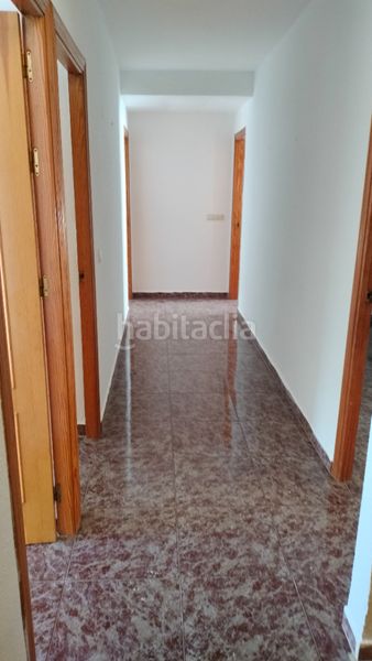 Foto a33347a6-df8d-40e9-b860-c6c49d101314. Casa adossada amb xemeneia aparcament a Ejido Norte Ejido (El)