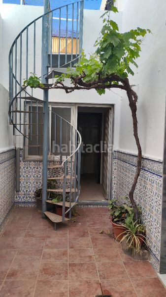 Foto fd9a7659-8955-4dc1-9f8b-3c88385913c9. Casa adossada amb xemeneia aparcament a Ejido Norte Ejido (El)