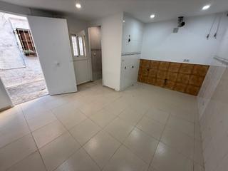 Planta baixa a Carrer joventut 91. Piso con terraza