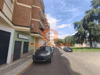 Miete Etagenwohnung in San Roque - Ronda Norte. Alquiler de piso en san roque badajoz