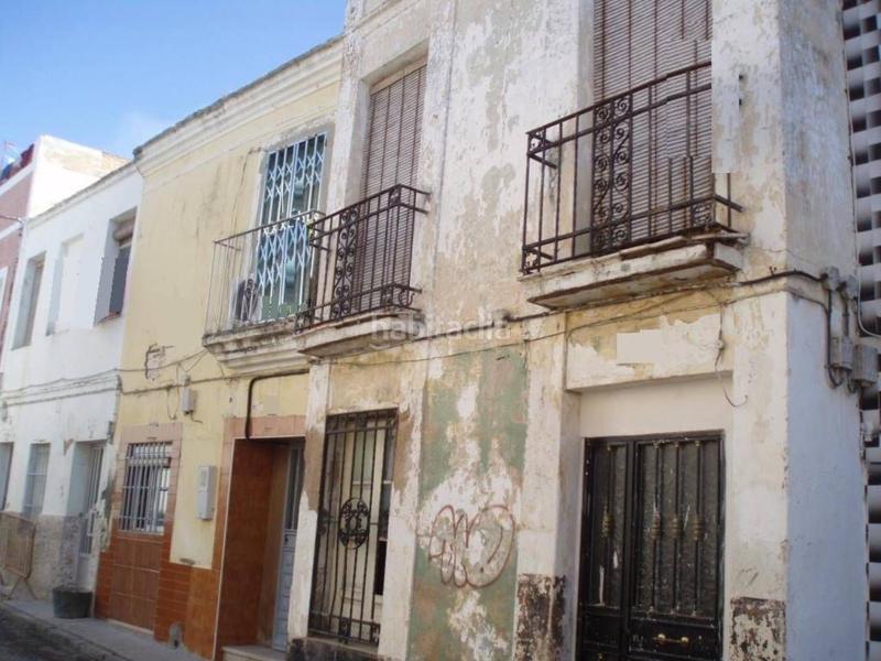 Foto a44d8c2c-fbcc-4405-a5e6-44712a0de81b. Residential plot in Casco Antiguo Badajoz