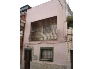 House in Cerro de Reyes. Casa en venta
