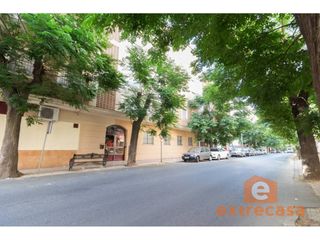 Geschäftsraum in La Estación. Local comercial en venta