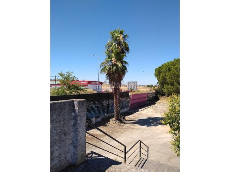 Foto 1ddaeb92-3145-4994-9203-fcf377c58c40. Terreny residencial a Las Vaguadas Badajoz
