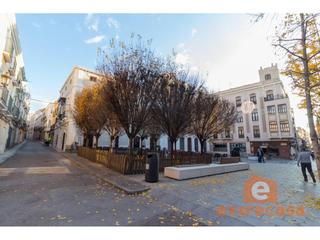 Miete Geschäftsraum in Casco Antiguo. Local en bruto en alquiler en centro histórico