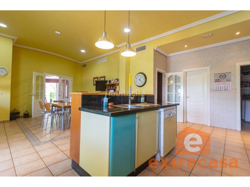 Foto 5ae4b6cd-c75f-464e-8951-4748cad04bf3. Chalet avec chauffage parking piscine dans Las Vaguadas Badajoz