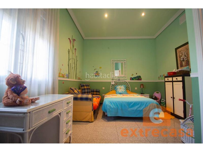 Foto bedec2a5-b36c-4a88-8626-e0b9b7e5dbd8. Chalet avec chauffage parking piscine dans Las Vaguadas Badajoz