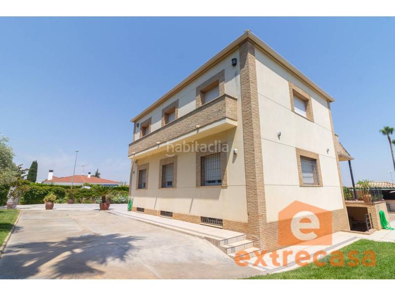 Foto d0fab0b4-c75e-435a-bdbb-72c3f941a6dd. Chalet avec chauffage parking piscine dans Las Vaguadas Badajoz