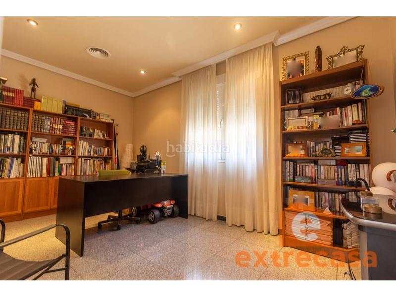 Foto e705f4f9-cb9d-471c-8d5c-1f8077643ecf. Chalet avec chauffage parking piscine dans Las Vaguadas Badajoz