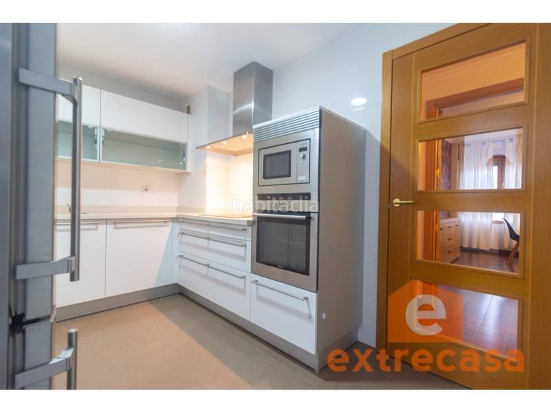 Foto 2dd6f945-0957-41ff-a1ba-5ce49f1a7d6d. Flat with heating in Casco Antiguo Badajoz