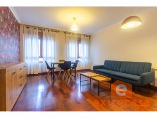 Flat in Casco Antiguo. Piso en venta en zona centro