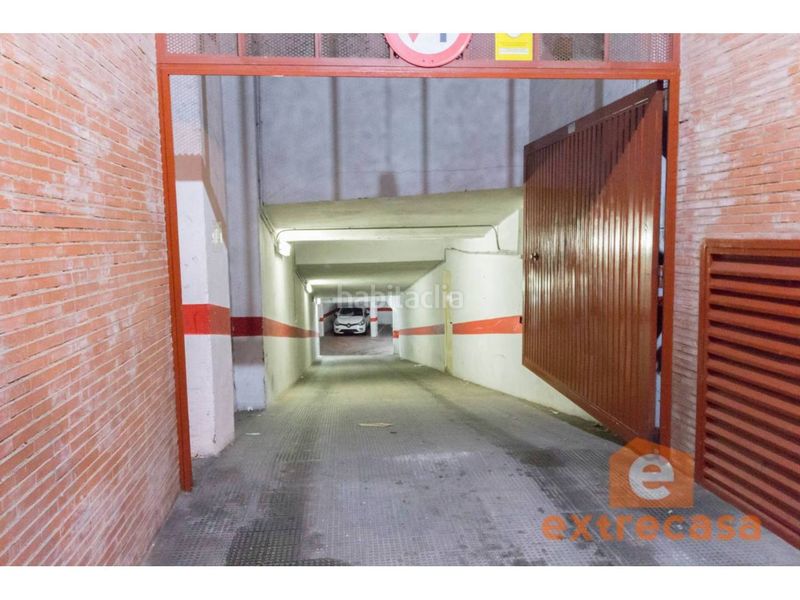 Foto e7e998f8-d479-4514-82fd-423f8274487b. Aparcament cotxe a Maria Auxiliadora - Barriada de Llera Badajoz