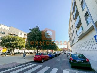 Geschäftsraum in Pardaleras. Local comercial en venta en pardaleras