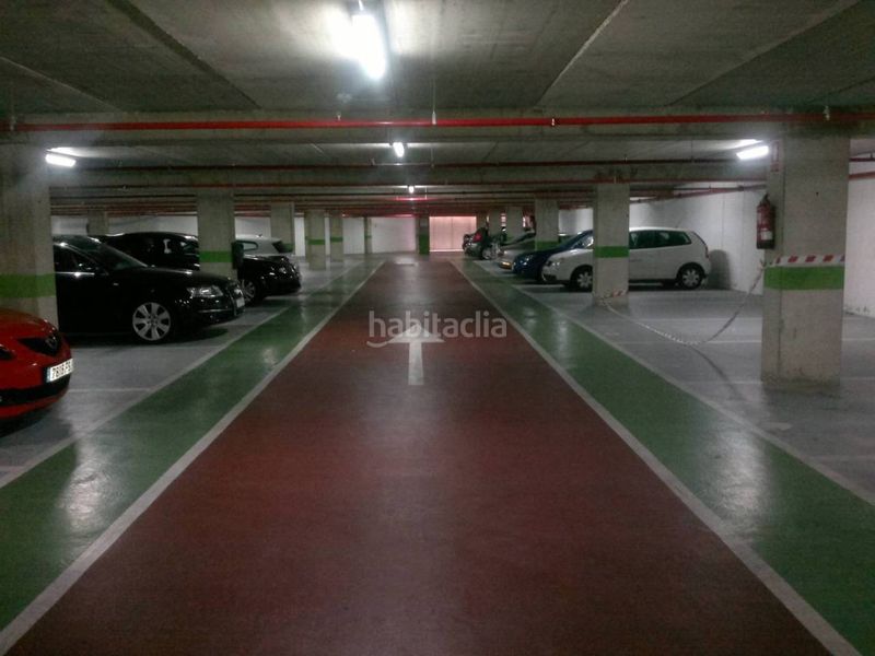 Foto 9963d128-df79-46ba-9e90-9b70312e77d9. Aparcament cotxe a Santa Marina Badajoz