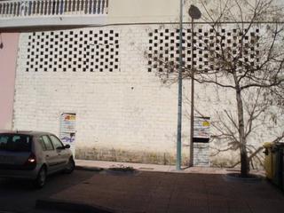 Miete Geschäftsraum in Avenida Elvas. Local comercial en alquiler