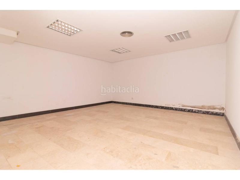 Foto 0671e071-2a2e-4c92-bd70-535f23eb0274. Alquiler local comercial local en alquiler en pleno centro en Badajoz