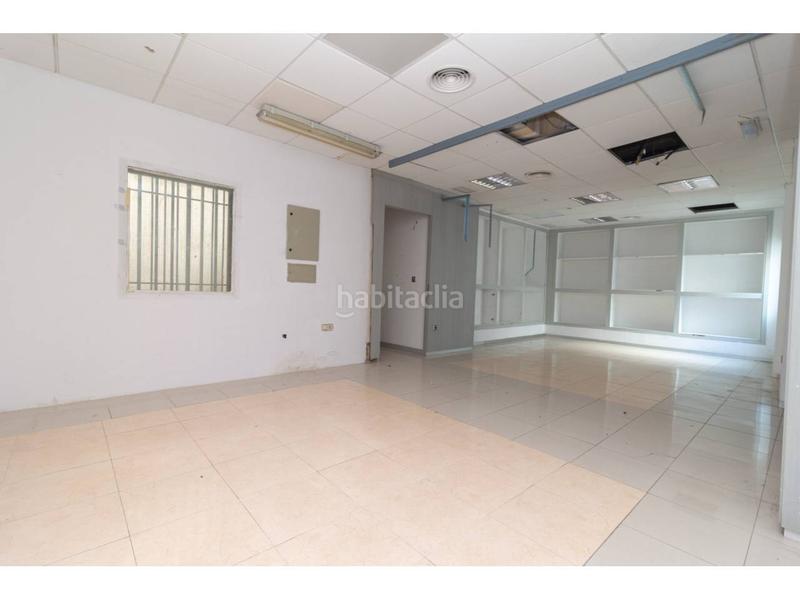 Foto 190b50b8-989e-4906-89ca-d177df063a19. Alquiler local comercial local en alquiler en pleno centro en Badajoz