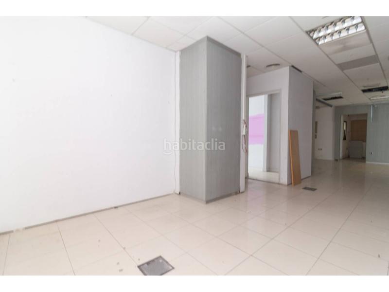 Foto 1c211fb6-9195-4539-bfcf-92917e6e038b. Alquiler local comercial local en alquiler en pleno centro en Badajoz