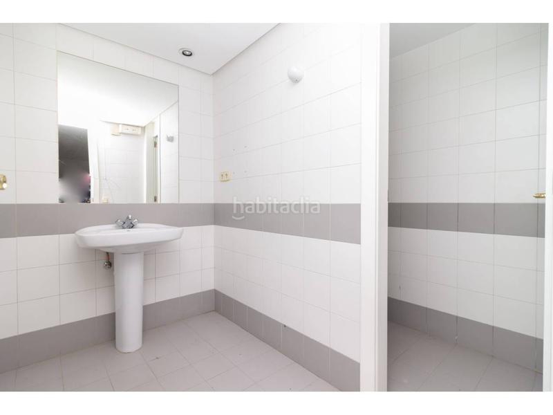 Foto 8cc72f76-a82b-4b71-877b-501d25518a08. Alquiler local comercial local en alquiler en pleno centro en Badajoz