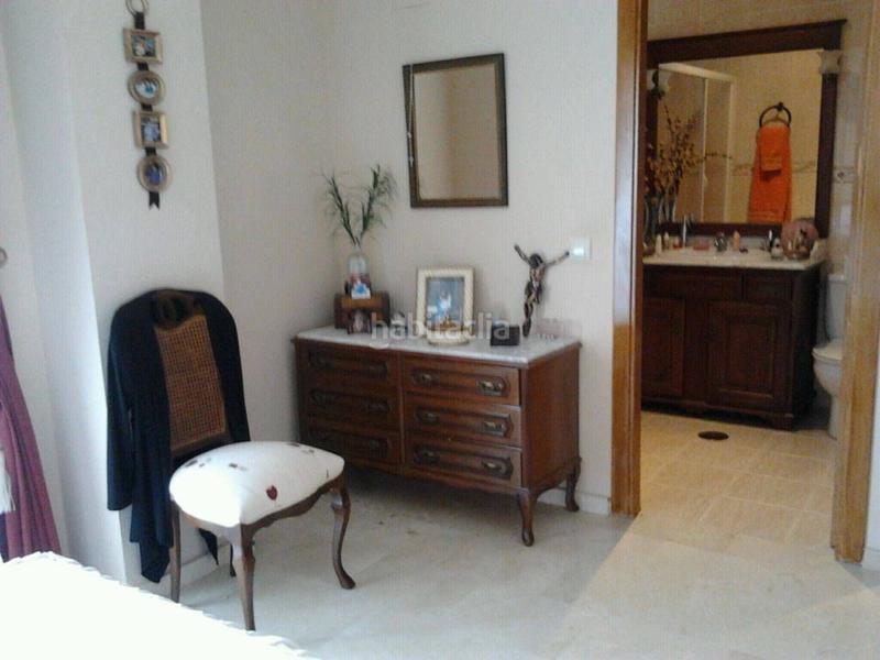 Foto 5b7ed358-a4b5-45a6-bac2-50ef05c5df76. Casa aparellada amb aparcament a pedanías de Badajoz Badajoz