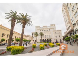 Pis en Casco Antiguo. Gran piso en venta en pleno centro de badajoz