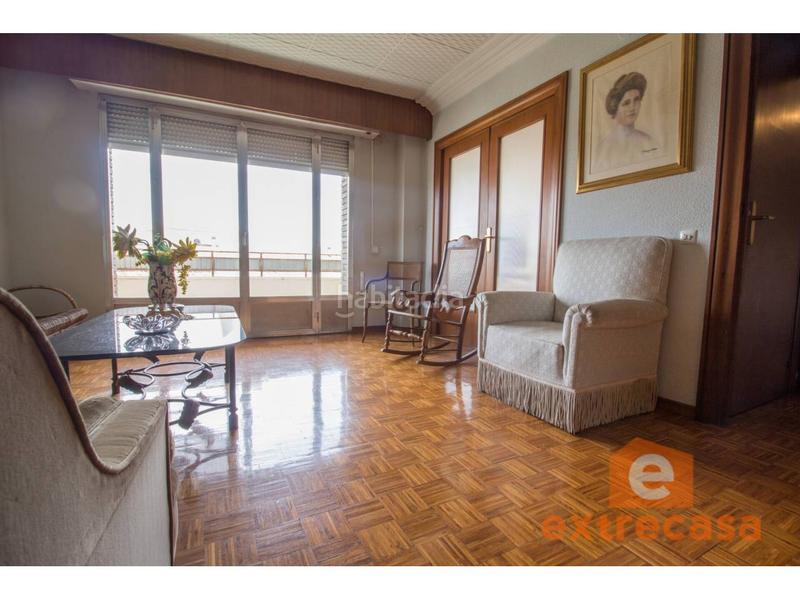 Foto c20ef14c-8b1d-406f-bc30-d72e192e7570. Appartamento con riscaldamento in Casco Antiguo Badajoz